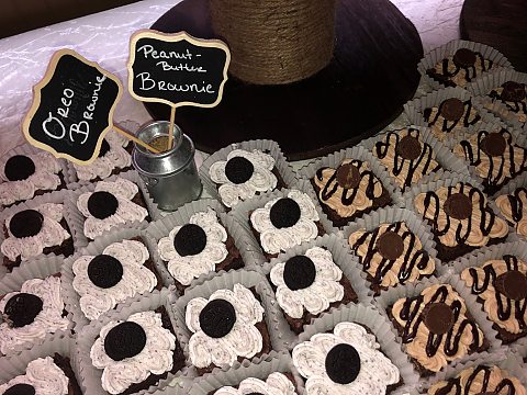 Oreo and Peanut Butter petite bars